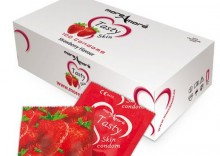 Truskawkowe prezerwatywy MoreAmore Condom Tasty Skin Strawberry 50 sztuk