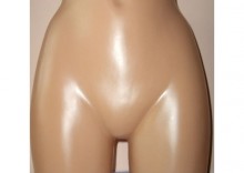 Manekin wystawowy - tyek kobiecy plastikowy w kolorze cielistym