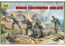 ZVEZDA - GERMAN PARATROOPERS 1939-1945 1:35 - 3628