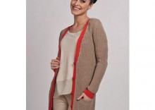 Sweter Sandra MKM Knitwear Design - mocca, koral