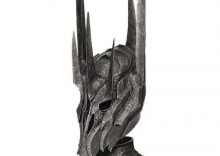 Hem Saurona z filmu Wdca Piercieni - LOTR Helm Of Sauron (UC2941)